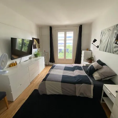 Grand F2 Avec Vue Sur La Maison De Georges Brassens Apartment *