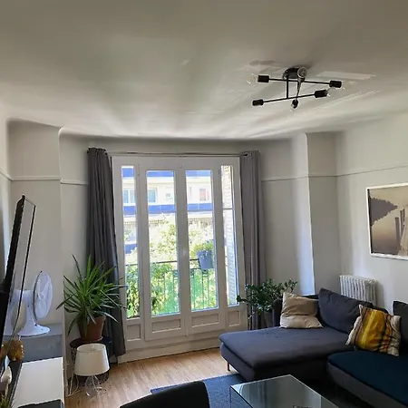 Grand F2 Avec Vue Sur La Maison De Georges Brassens Apartment *